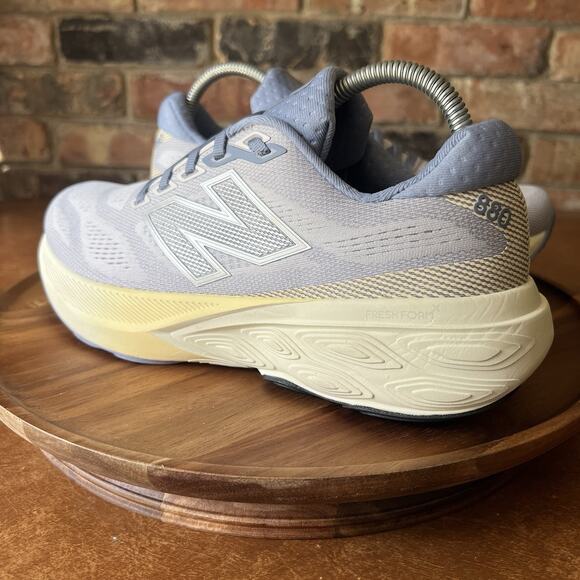 New Balance FF X 880 V15 Women’s size 9 Blue Cream Road Running Shoes Sneakers - Picture 3 of 16